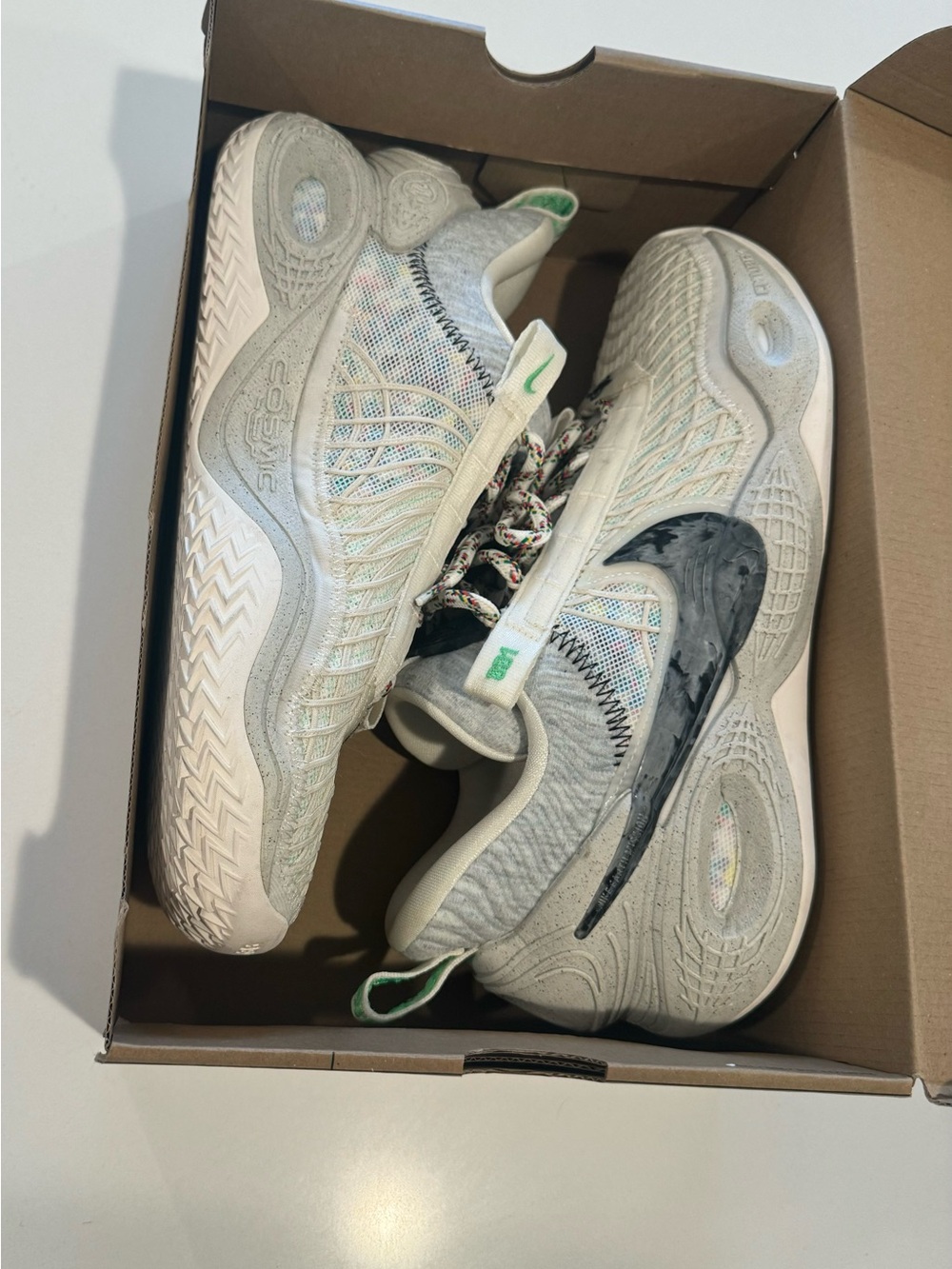 Nike Cosmic Unity Light Gray Sneakers with Swoosh and Green Accents 10.5